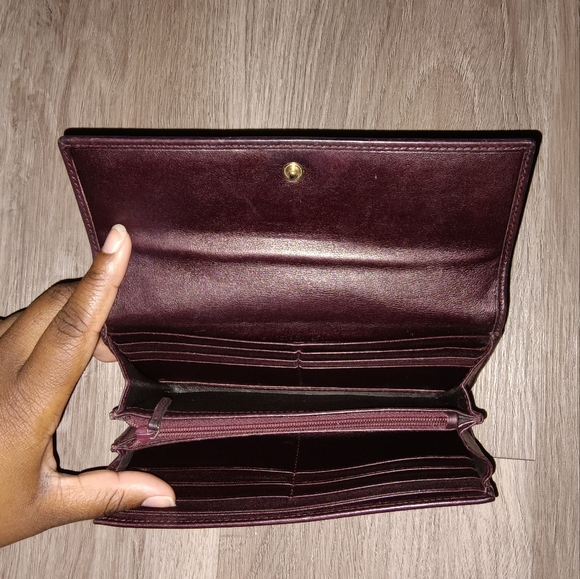 Gucci Authentic Brown Lovely Heart Monogram Bi-Fold Continental Guccisima Wallet - Picture 4 of 12